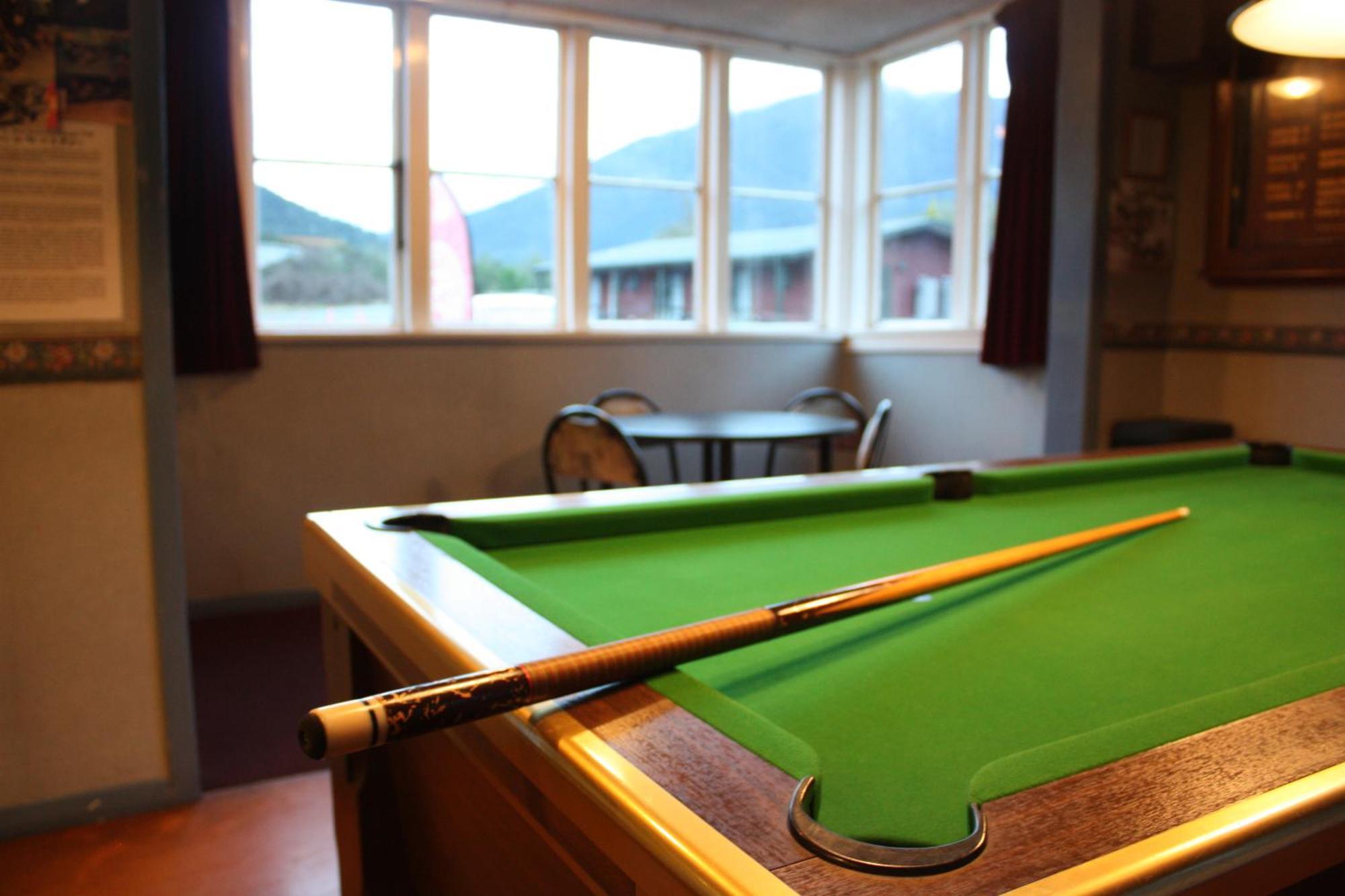 Owen River Tavern & Motels 외부 사진